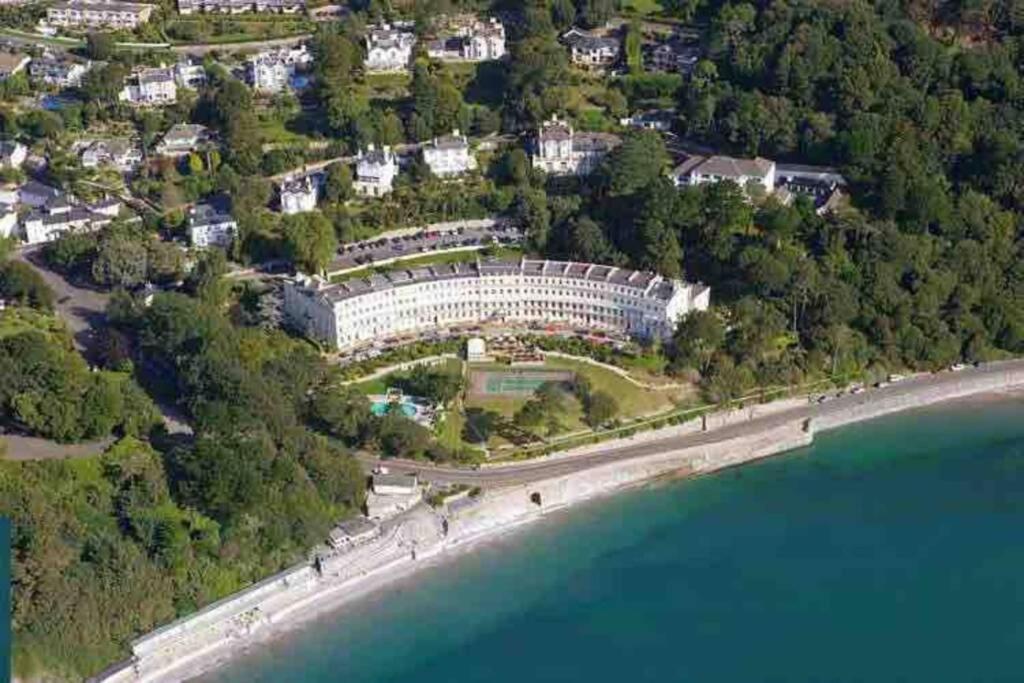 **Sunny And Bright, Thatchers Rock One Bed Beach Front Apartment*** Torquay Kültér fotó