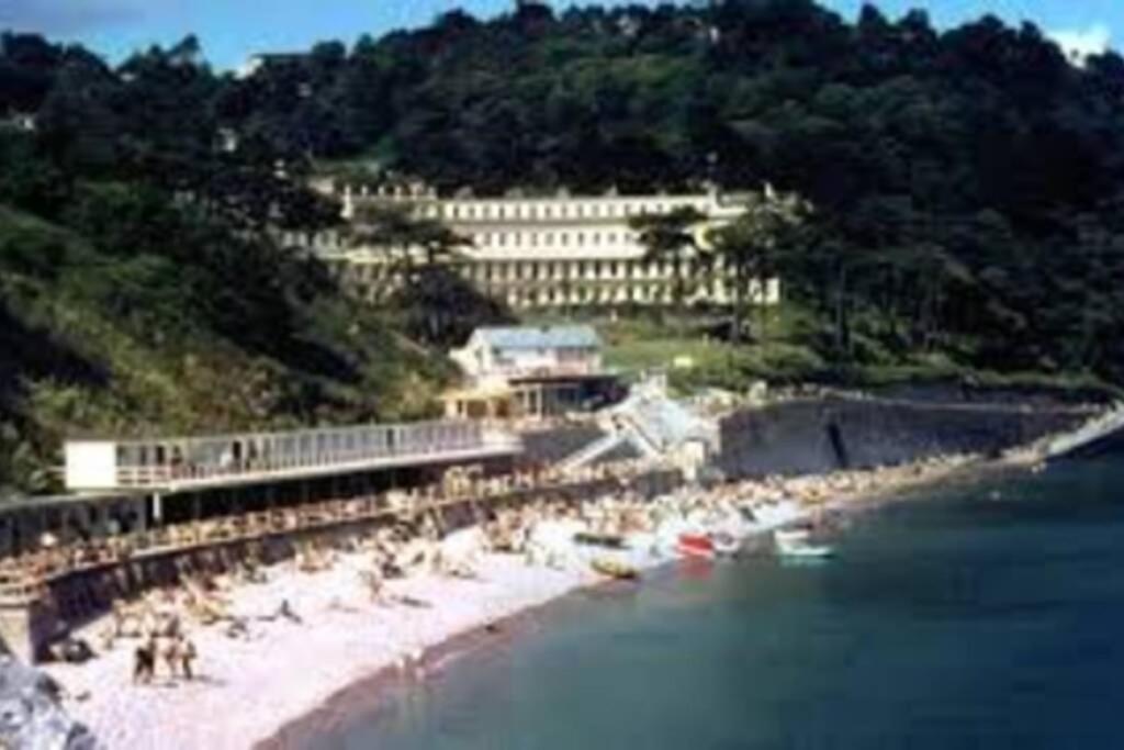 **Sunny And Bright, Thatchers Rock One Bed Beach Front Apartment*** Torquay Kültér fotó